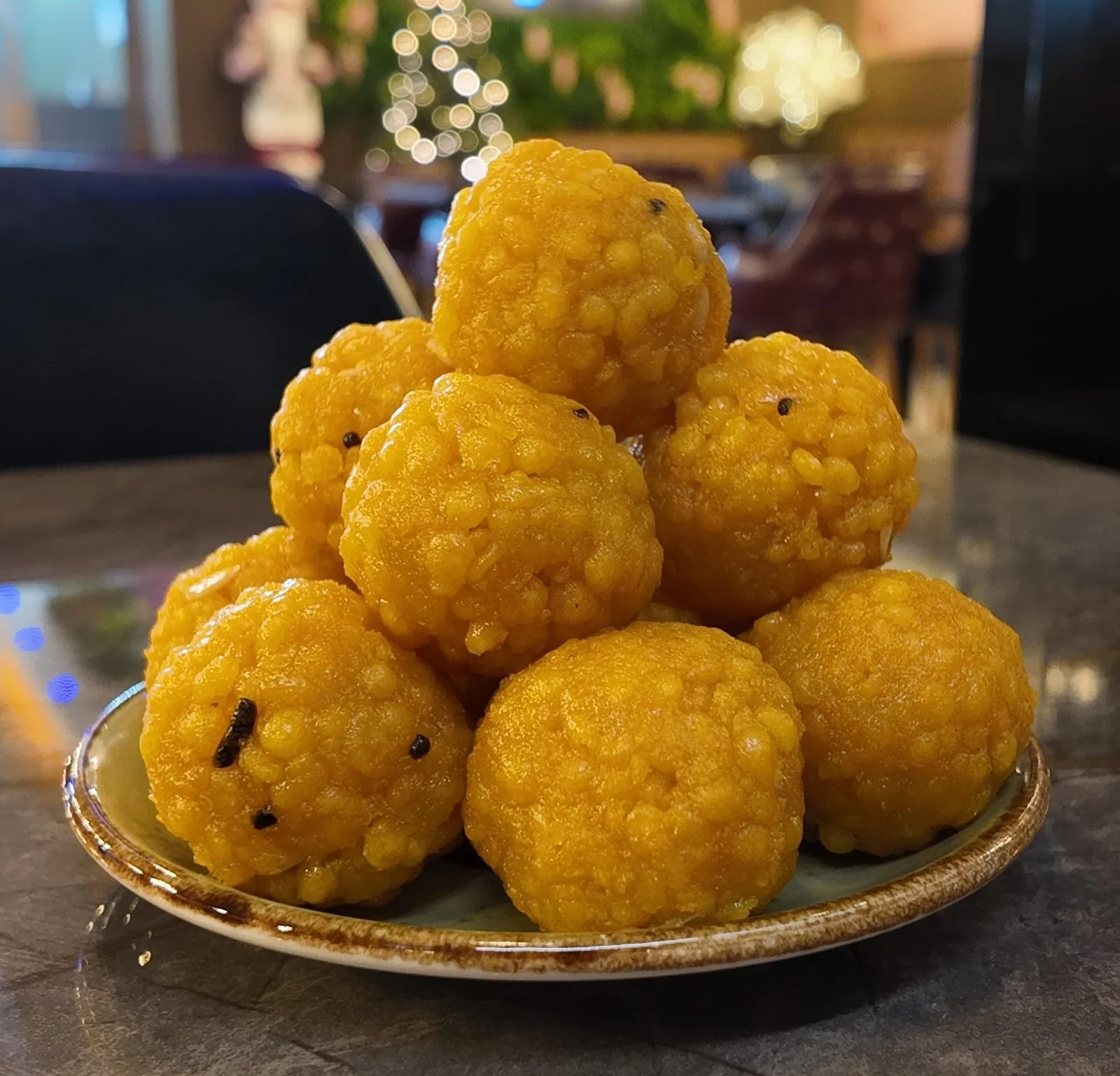 Boondi ladoo.